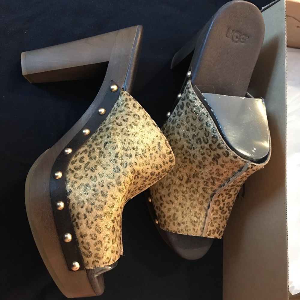 NWT Ugg metallic leopard calf hair mule